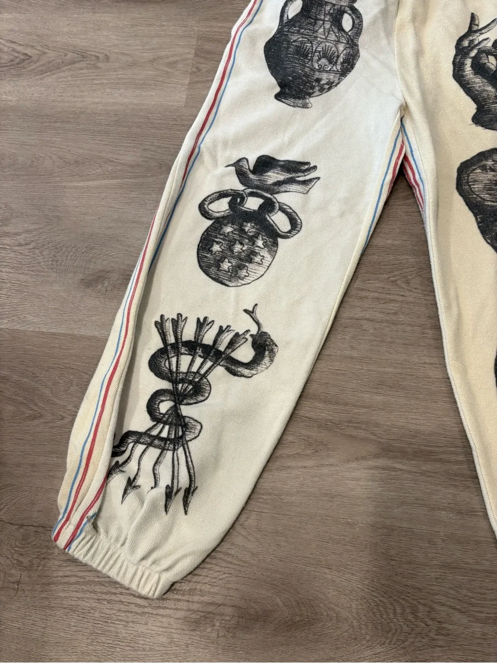 UNTITLED ARTWORKS  Sweats Reversed Track Pants